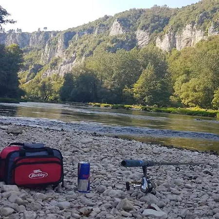 Kamp Na Uni * Ivisovo Greblje