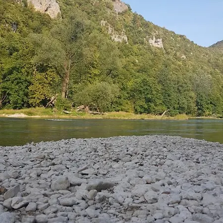 Kamp Na Uni Kemping